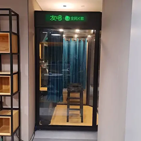 s001-soundproof-music-karaoke-booth-pod-room-photo-2