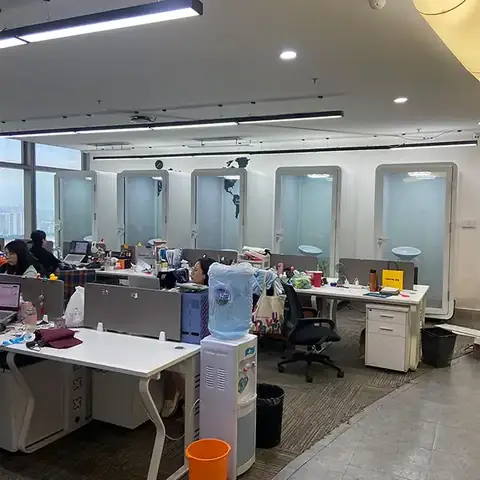 r125-soundproof-office-phone-booth-pod-room-photo-5